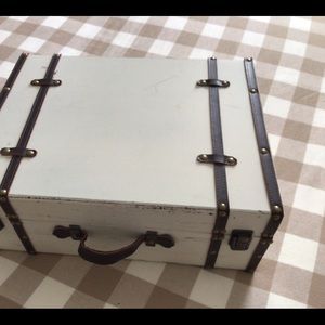 DISTRESSED Vintage INSPIRED SUITCASE wood